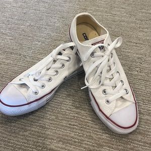 White Converse all-star unisex women’s 8 or men’s 6